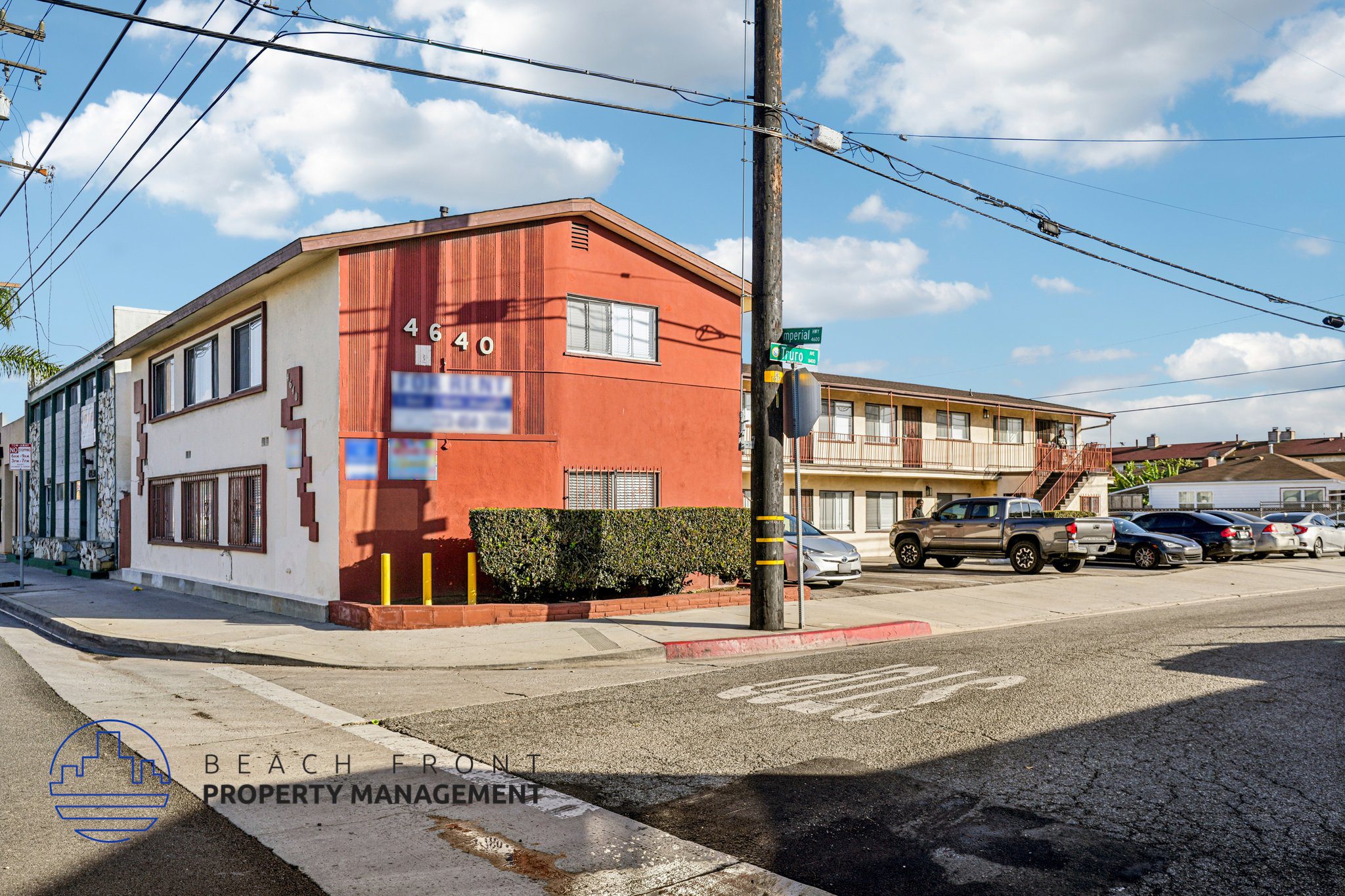 A street view of a building with the number 4640 on it.